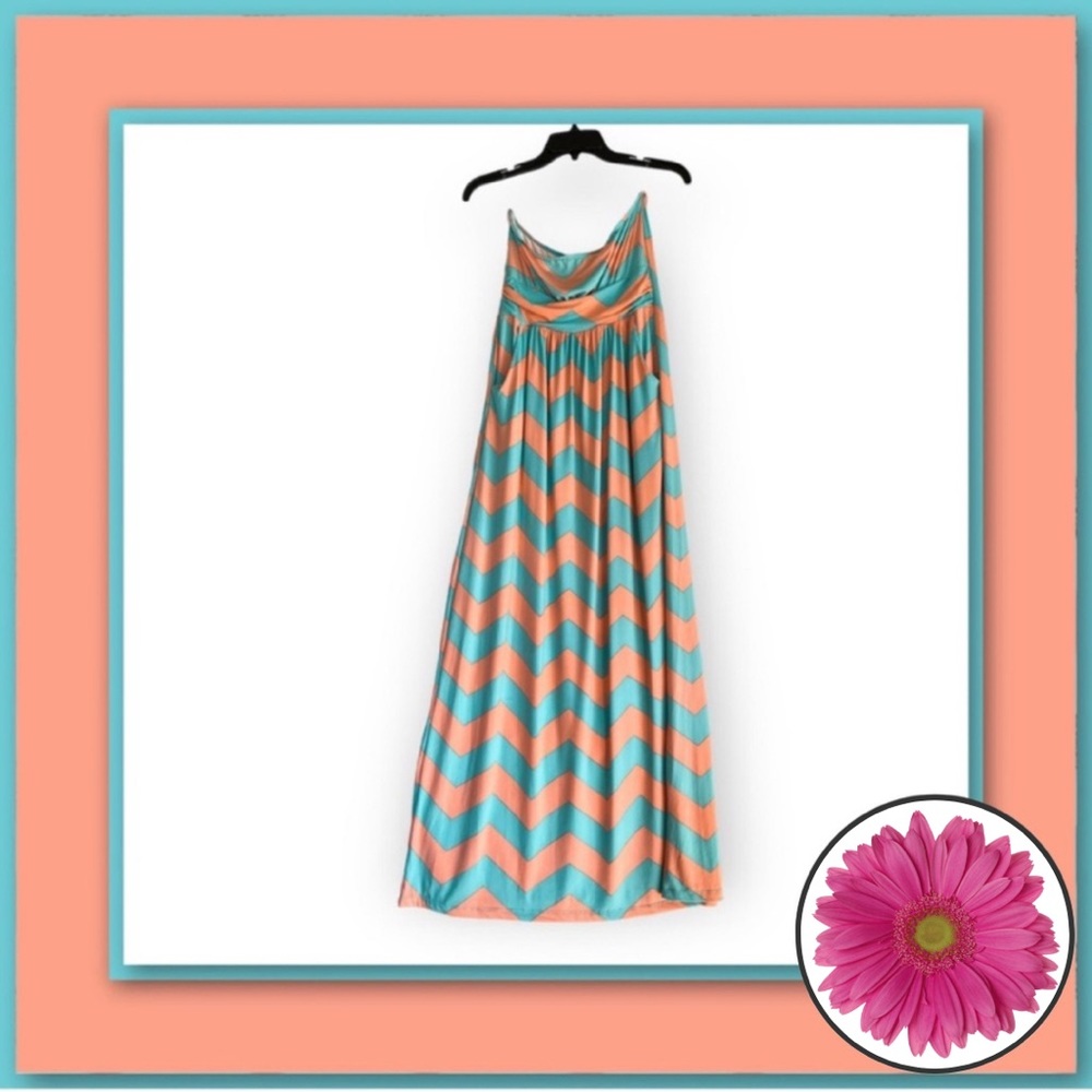 3/$10, 5/$15 - Fashionomics Chevron Strapless Maxi Dress